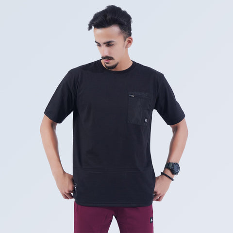 Classic Oversized Pocket Tee – Breathable Sweat-Wicking FabricOver Size T-ShirtsHilton AestheticsHilton Aesthetics#original_value#SmallBlackBlackdiscount-product2