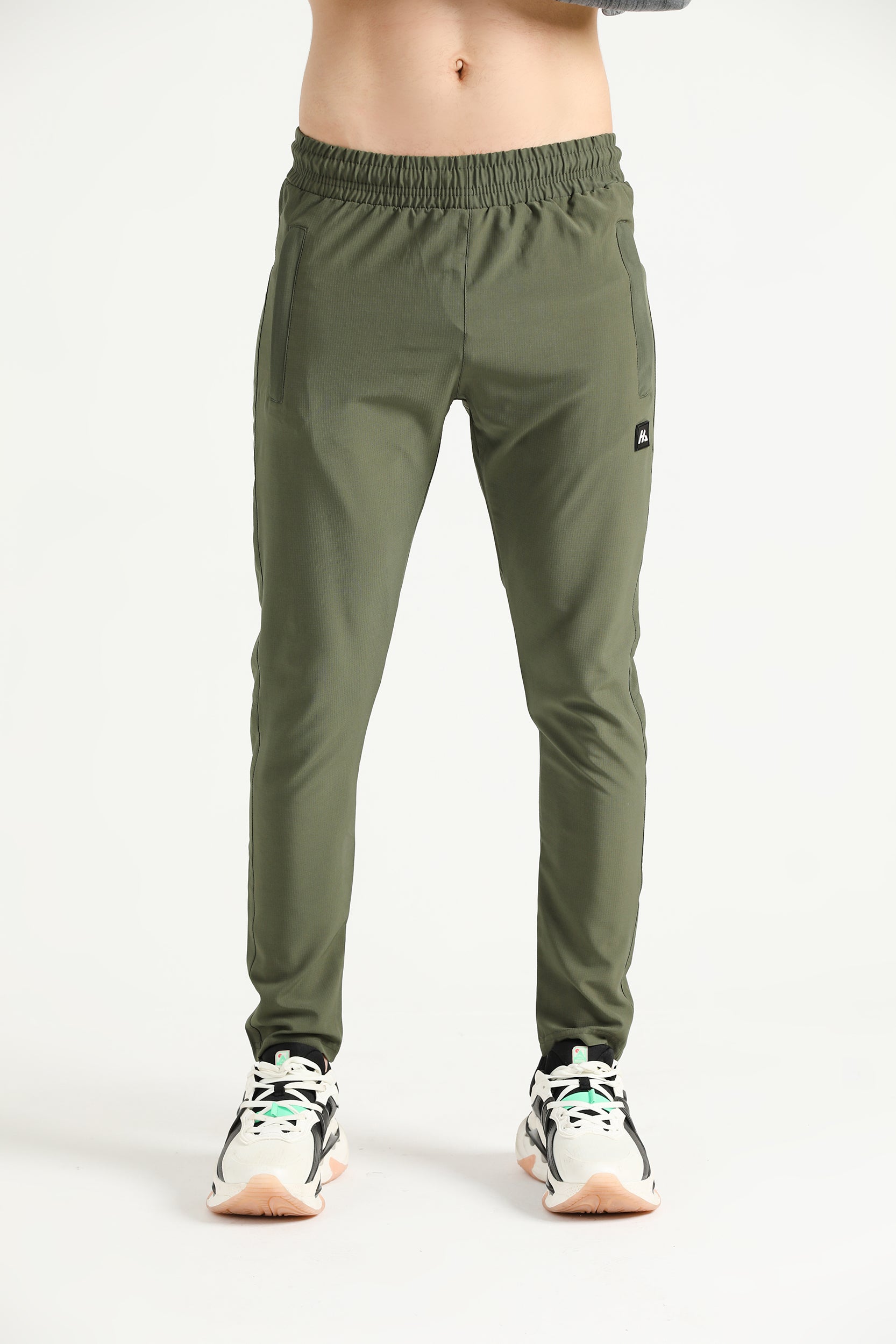 Essential JoggersJoggersHilton AestheticsHilton AestheticsEssential JoggersSmallMalachite GreenDarkOliveGreen1